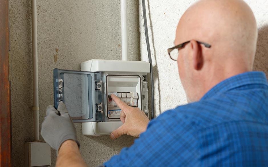 besoin d'un électricien Aubervilliers
